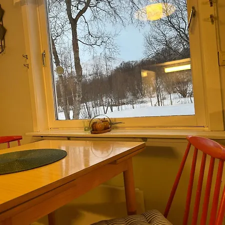 بيت للعطل House At Elvevoll